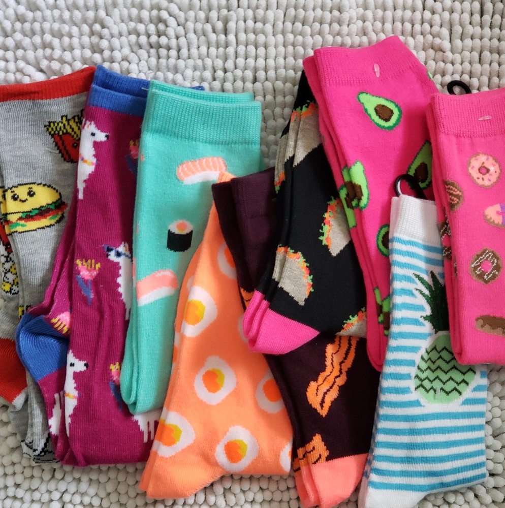 Women's printed sock lot